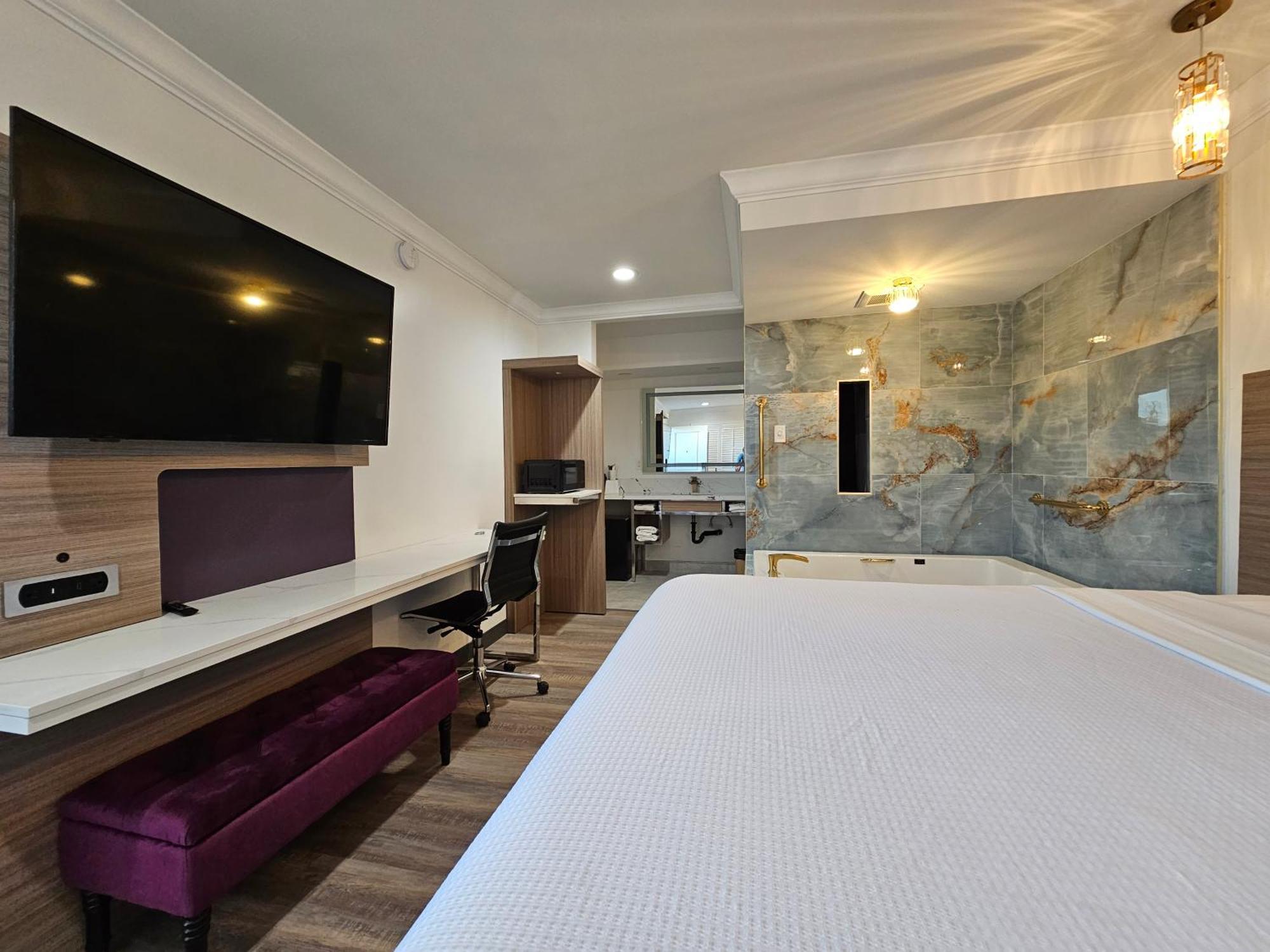 Travelodge Inn & Suites By Wyndham Фуллертон Екстер'єр фото
